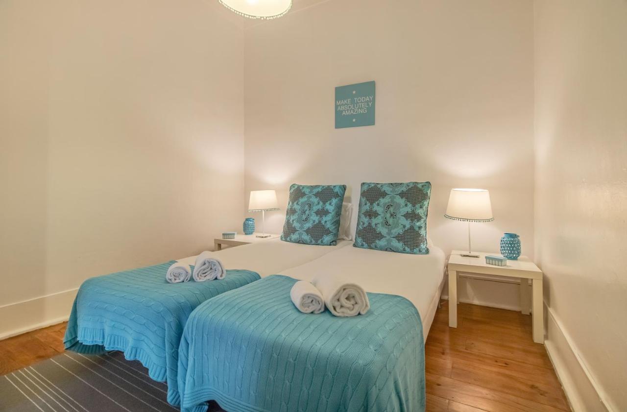 Chiado Balcony Apartment Lisbon Bagian luar foto