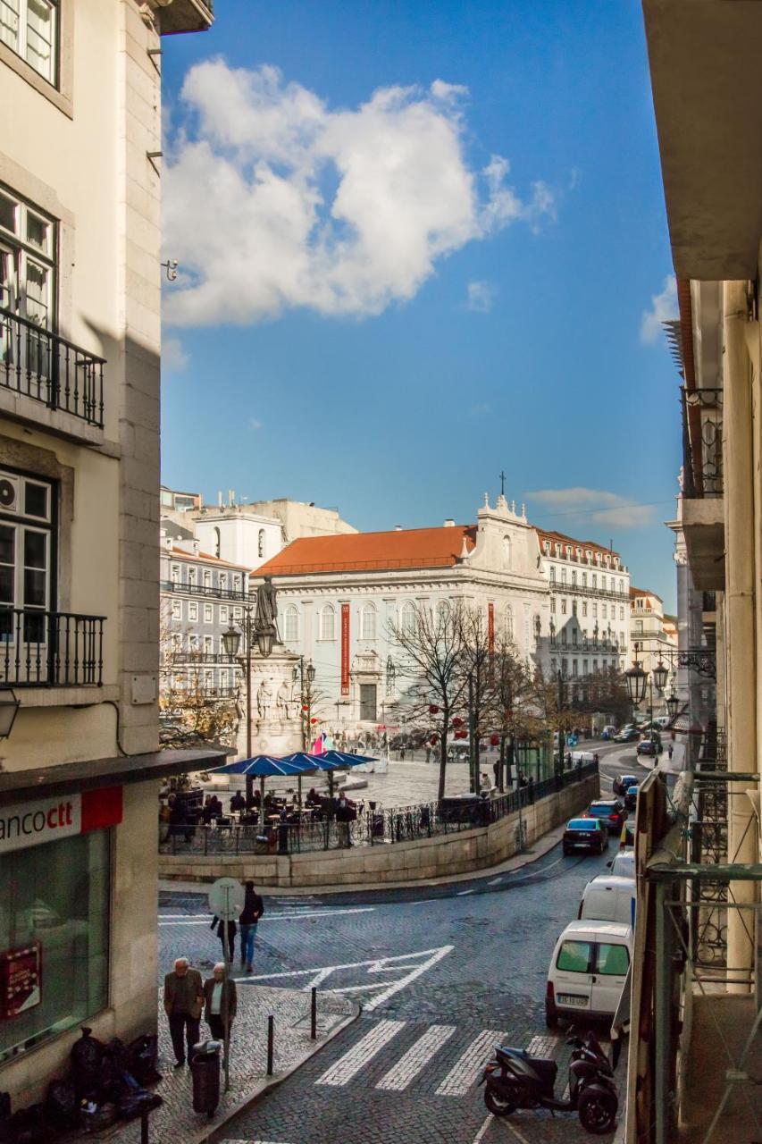 Chiado Balcony Apartment Lisbon Bagian luar foto