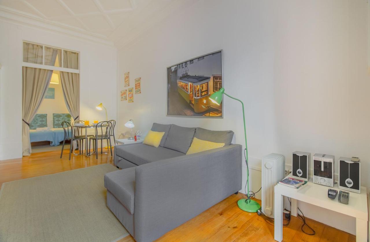 Chiado Balcony Apartment Lisbon Bagian luar foto