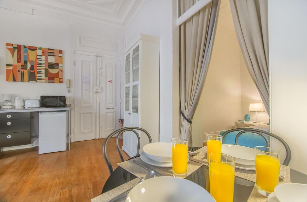 Chiado Balcony Apartment Lisbon Bagian luar foto